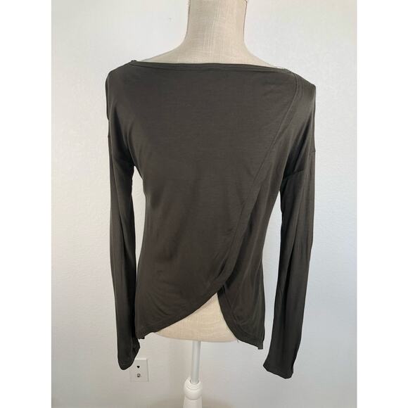 Go Couture Olive Split Back Long Sleeve - M - Picture 3 of 3